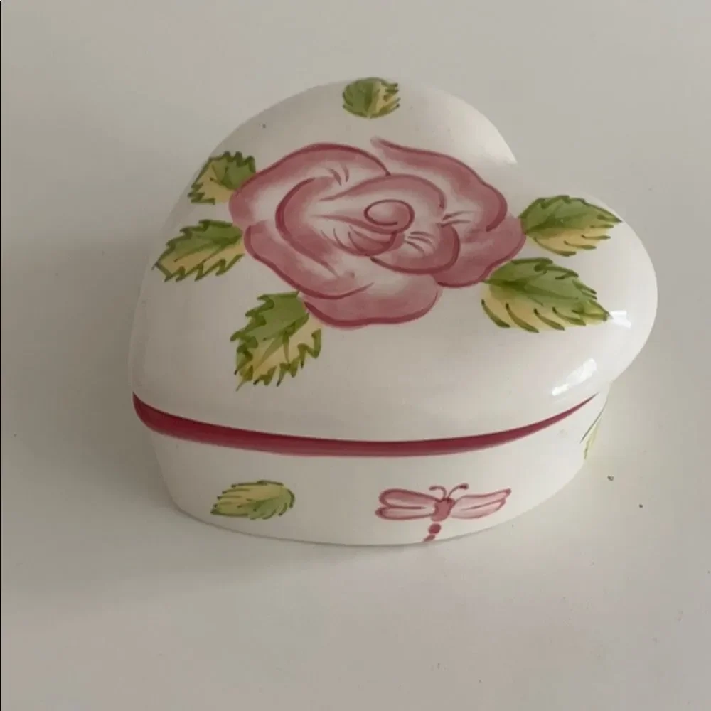 Inspirado Stonelite Heart Jewlery Box